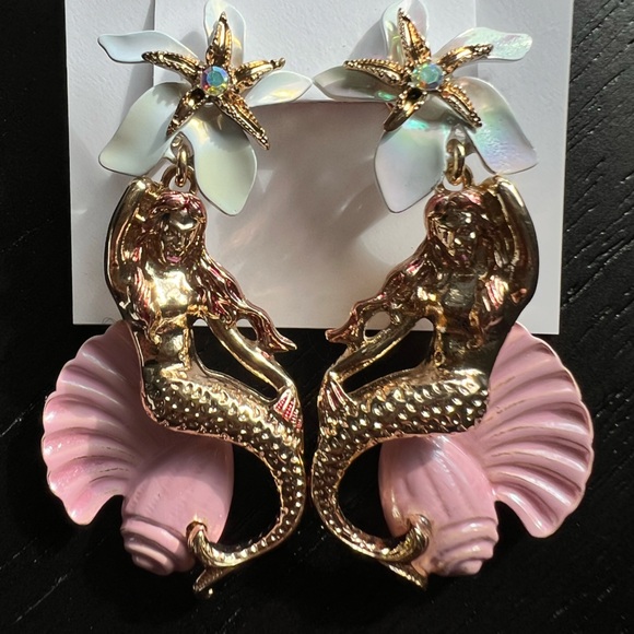NWT Betsey Johnson Gold Tone Flower, Starfish, Mermaid & Seashell Drop Earrings - Picture 5 of 9